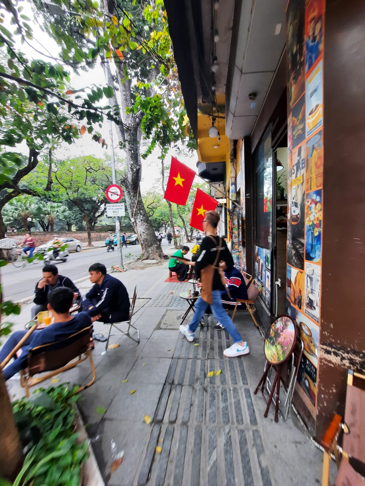 Banderas en Ciudad Hanoi- Vietnam
